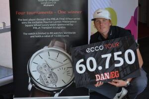 Nicolai Tinning jagter det dyre Maurice Lacroix ur, der er til vinderen af FREJA Final 4Four.